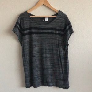 EUC H&M Divided Shirt Gray & Black SZ Large